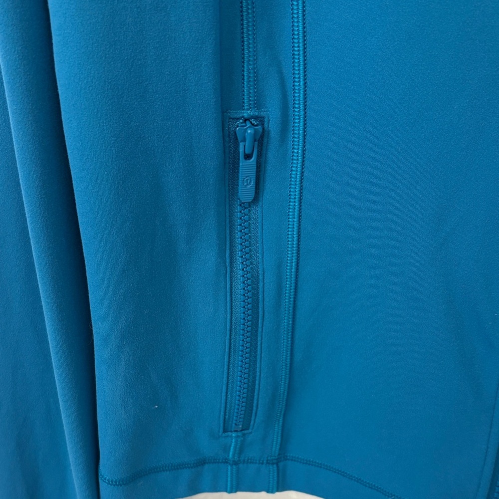 Lululemon Define Cropped Nulu Jacket ~ 12 ~ Hawaiian Blue - Picture 4 of 11